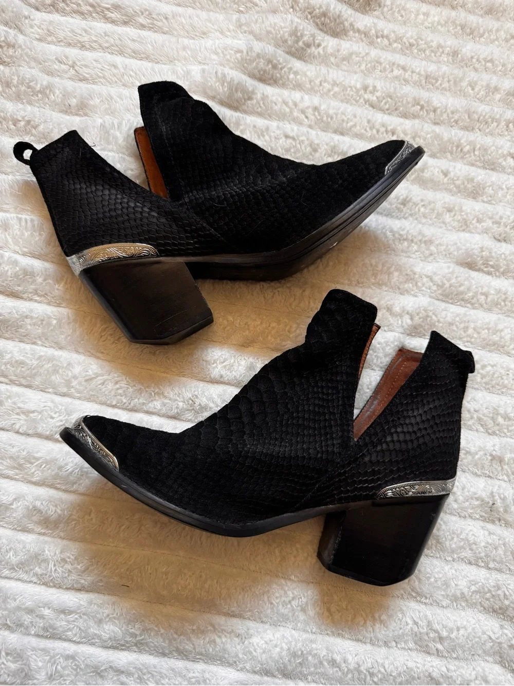 Jeffrey Campbell Black Textured Western Ankle Booties - Picture 3 of 6